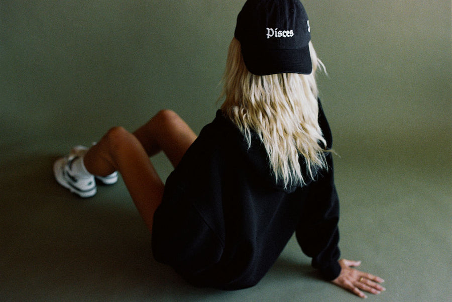 PISCES ZODIAC HAT (BLACK)