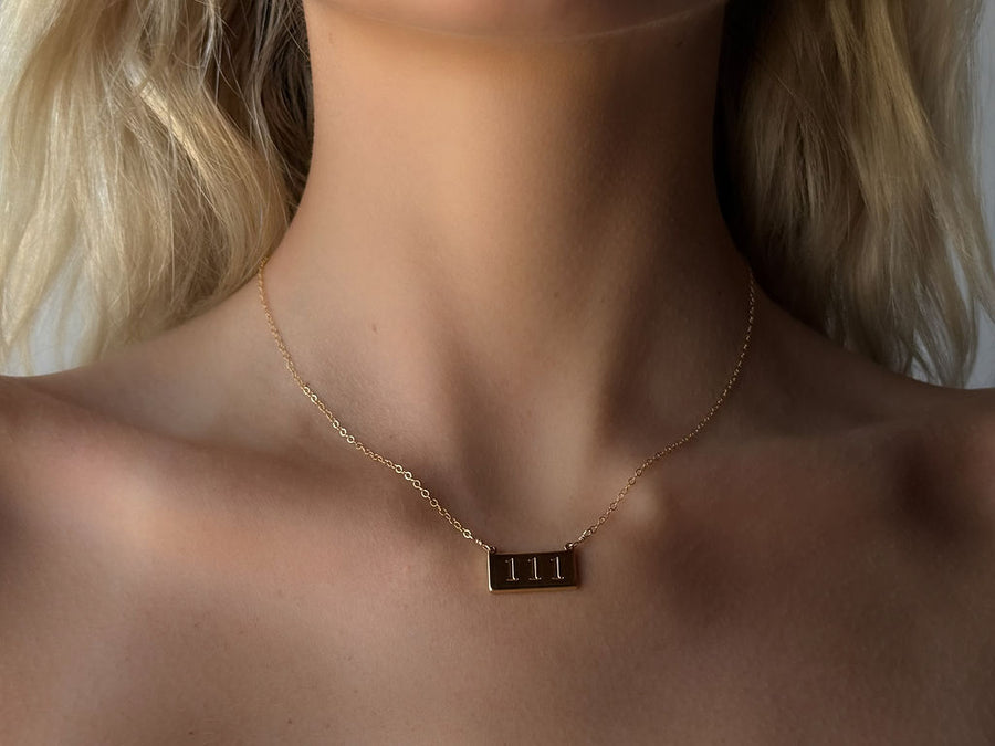 ANGEL BAR NECKLACE